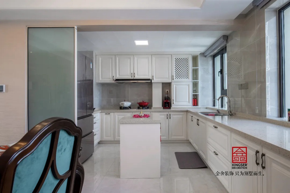 天山國賓壹號145平米簡約美式裝修實(shí)景