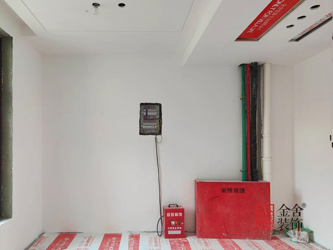 西山林語(yǔ)別墅裝修工地現(xiàn)場(chǎng)實(shí)錄