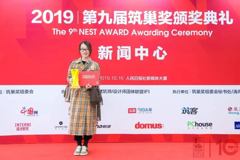 傳奇設(shè)計(jì)女神王建輝